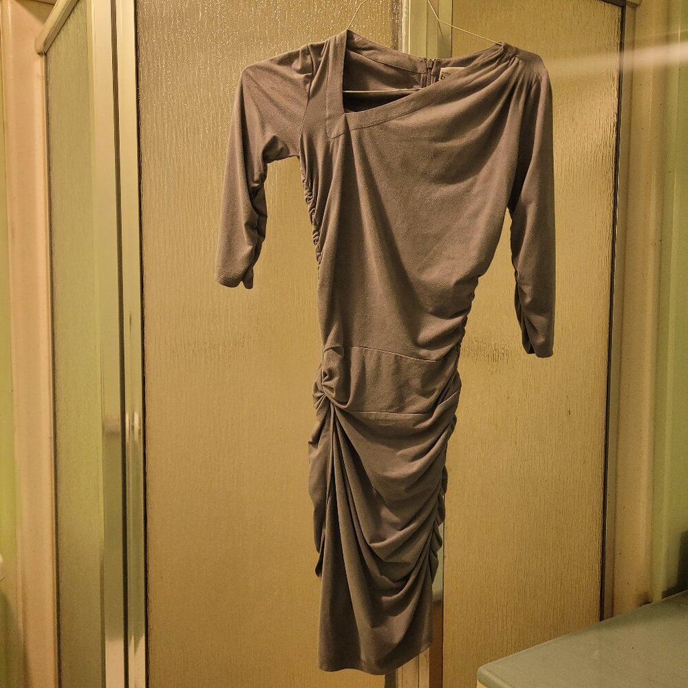 Slinky evening dress for nights on the town